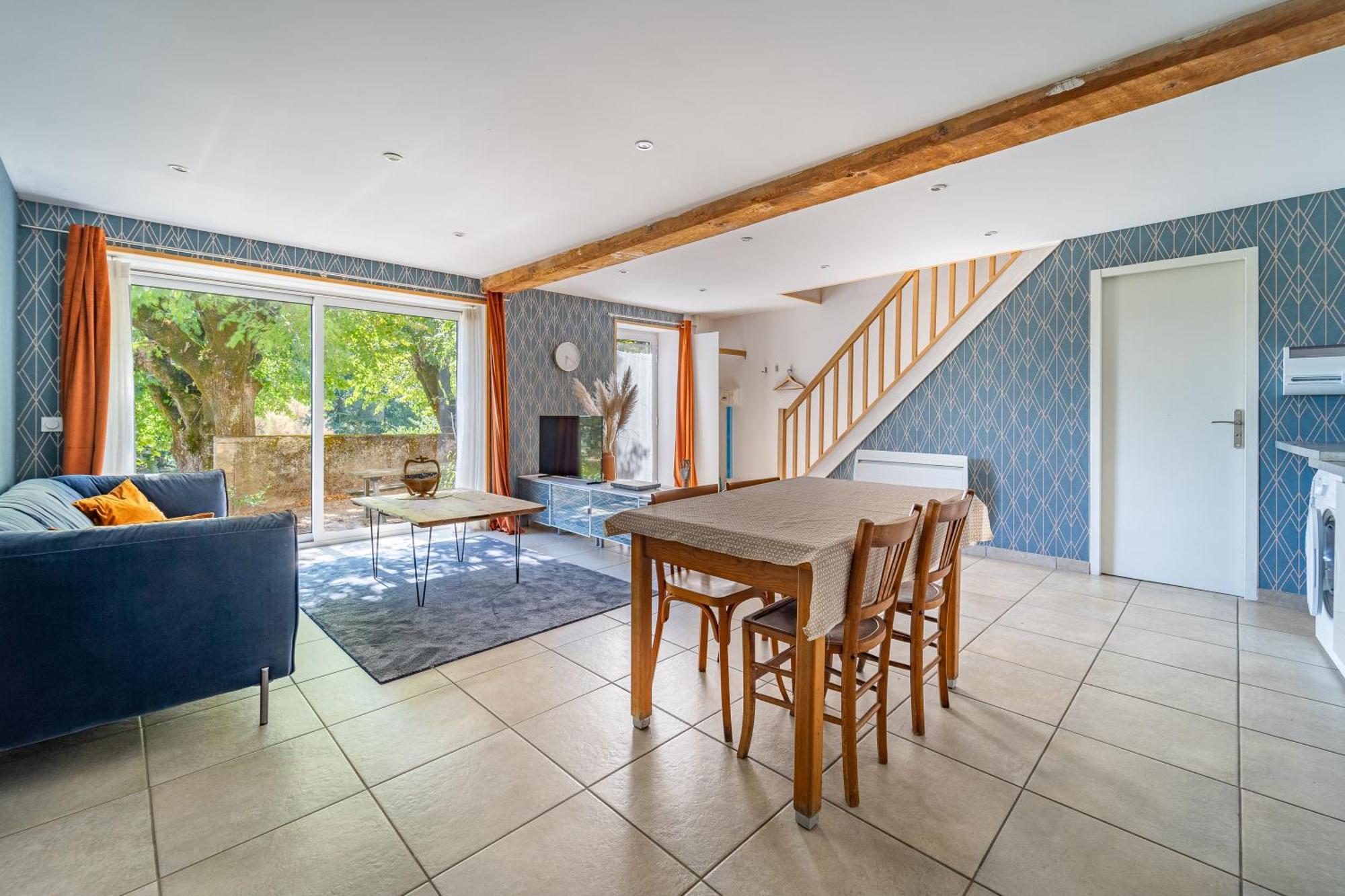 Cosy Room'S Frontonas Luaran gambar