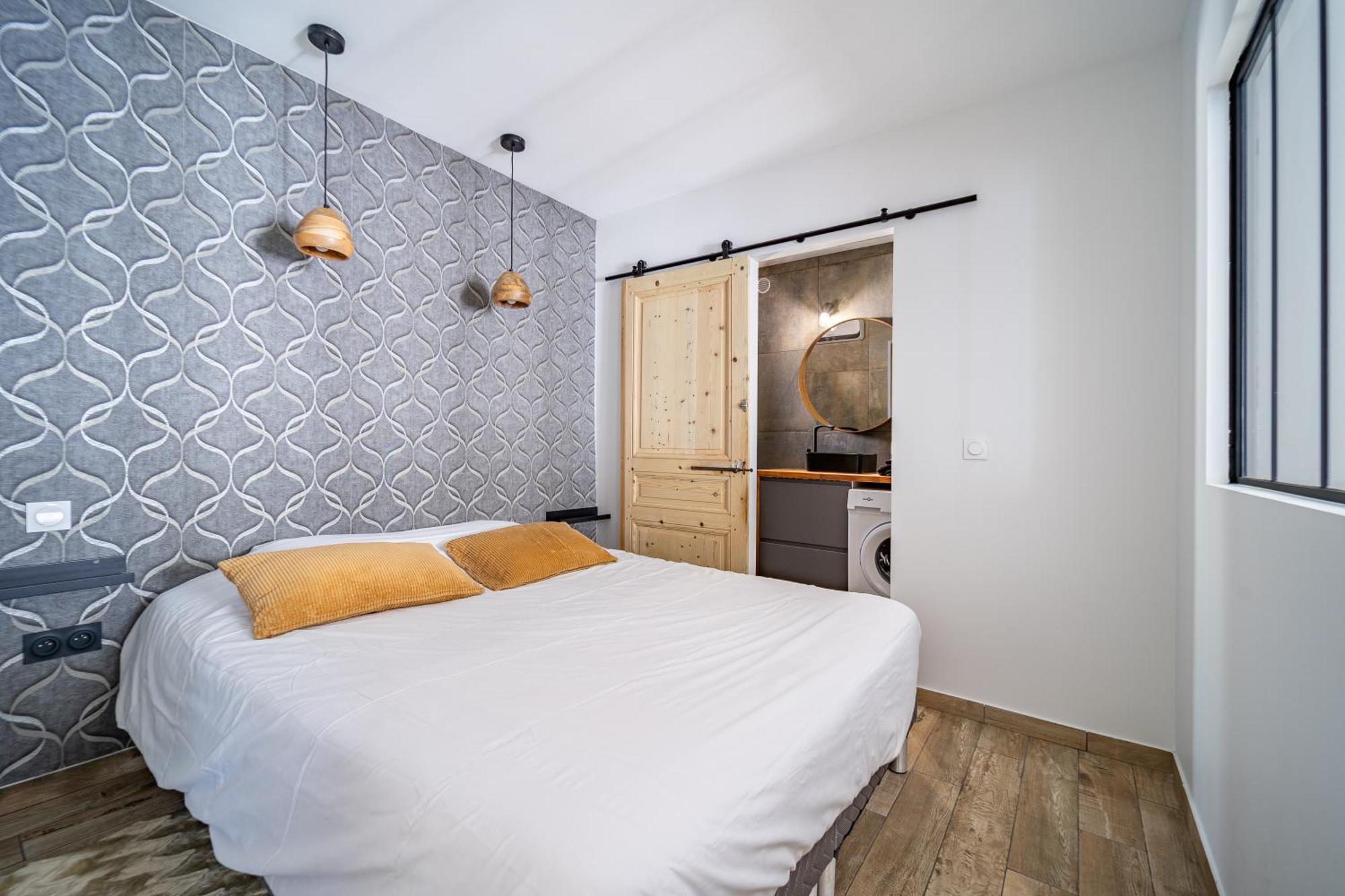 Cosy Room'S Frontonas Luaran gambar