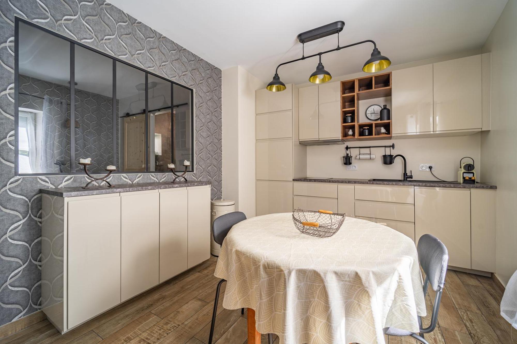 Cosy Room'S Frontonas Luaran gambar