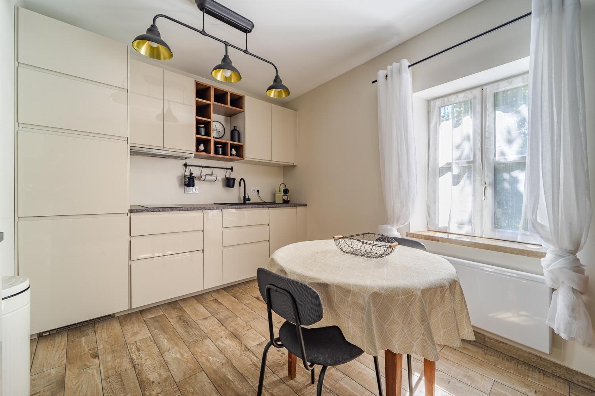 Cosy Room'S Frontonas Luaran gambar